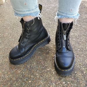 Dr. Martens Sinclair Black Milled Napa Leather